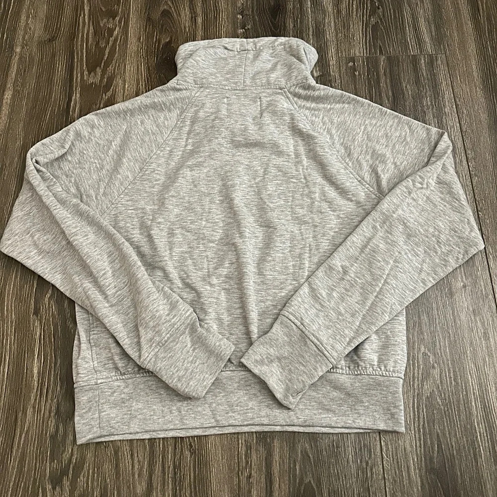 VICTORIA SECRET Sport Gray Cowl Neck Sweater size Large - Picture 2 of 6